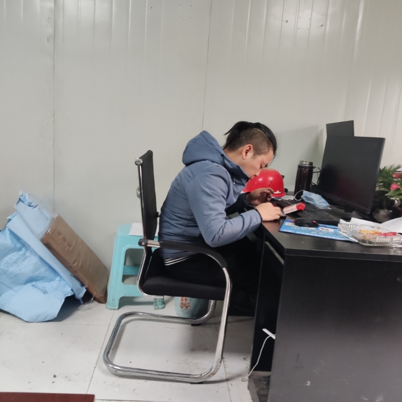 太空舱的第一张照片--镇雄认干亲服务网